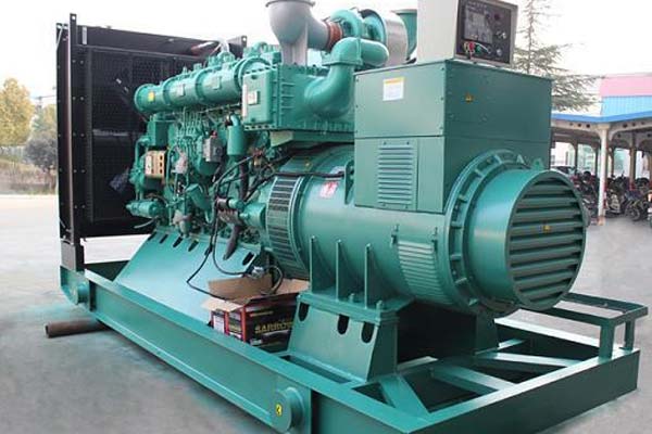 巴宜工厂发电机应急发电中如何优化燃油储备管理？