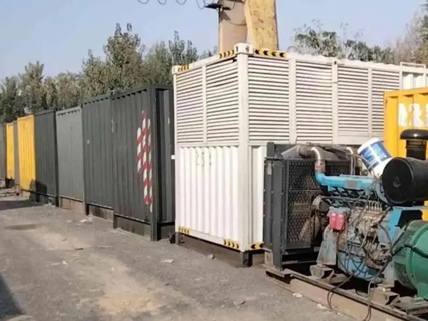 巴宜200KW柴油发电机机组每小时油耗是多少？